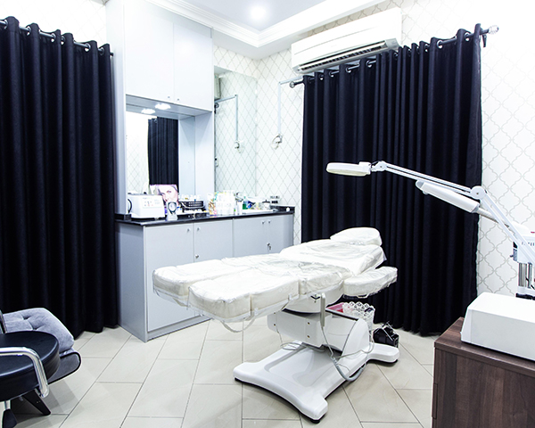 Our World Class Centre, Flawless Aesthetic Center